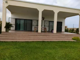 Villa à Mbour en vente — photo 1