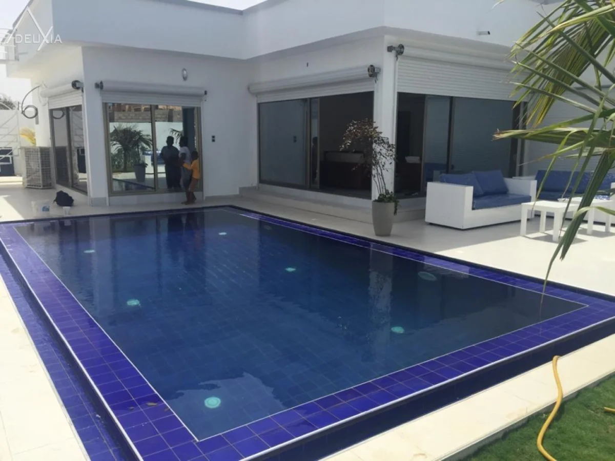 Villa à Ndayane à louer
