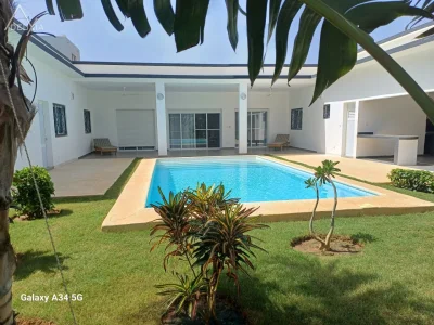 Villa à Ngaparou en vente — réf. NGP998