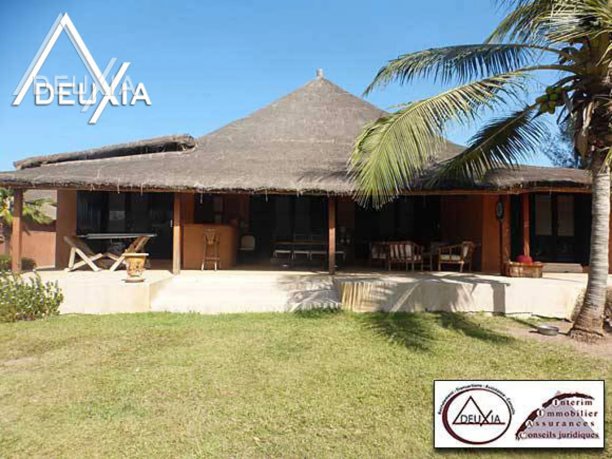 Villa à Nianing en vente