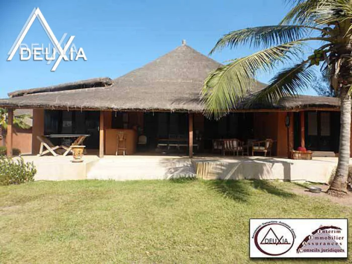 Villa de 6 chambres en vente Nianing — réf. NIAG620